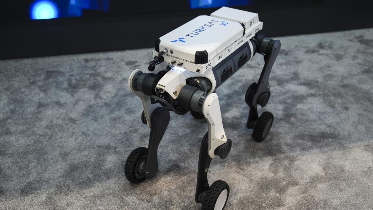 TÜRKSAT'ın "Robotik Platform"u ile kriz anlarında iletişim sürdürülebilecek