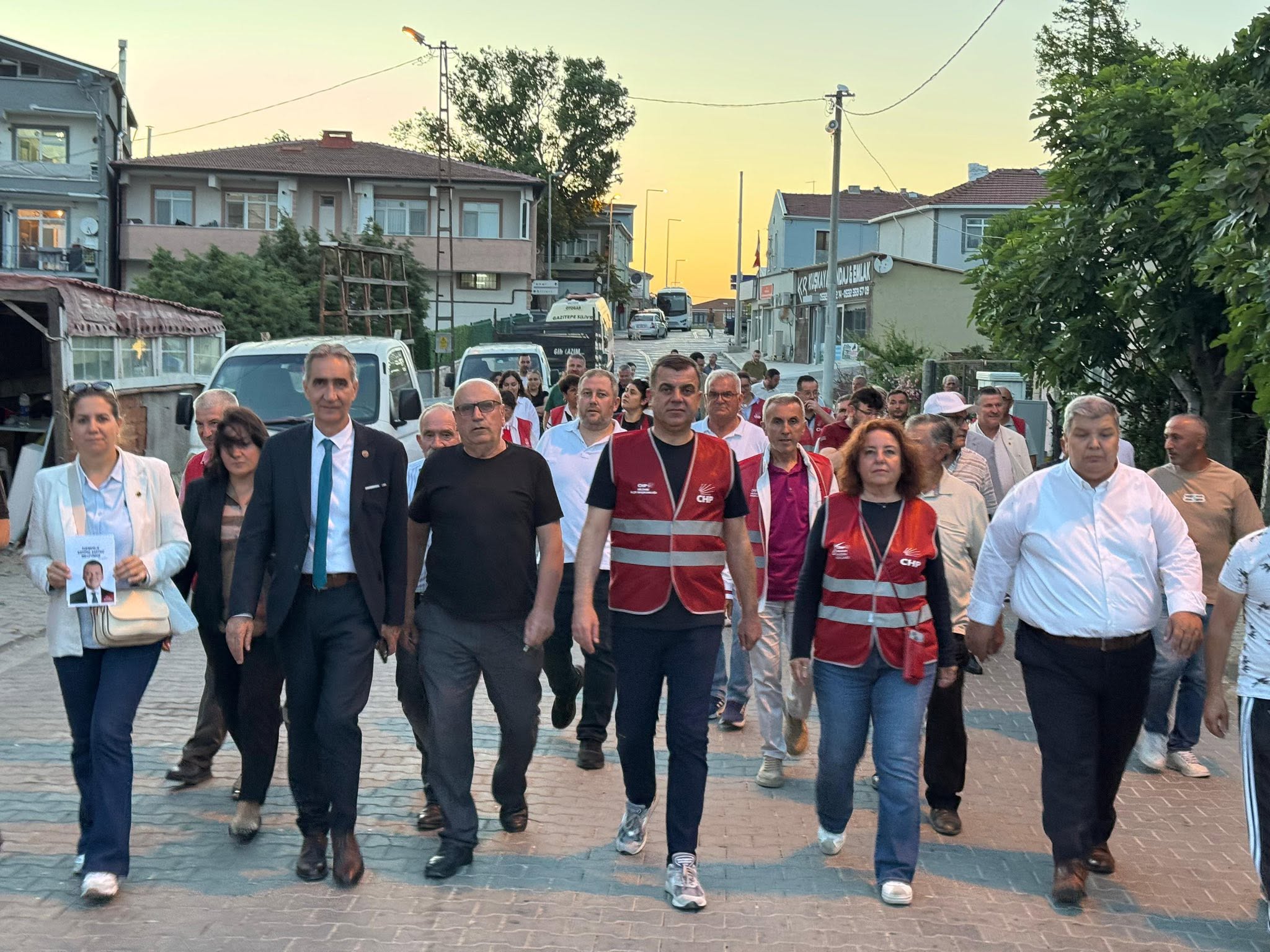 CHP Silivri, Gazitepe ve Kadıköy Mahallelerinde Vatandaşlarla Buluştu