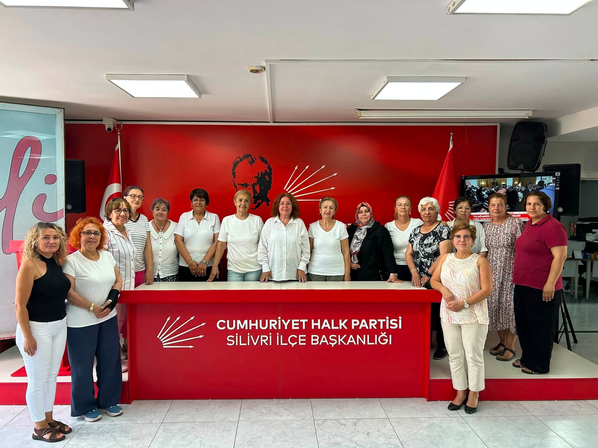 CHP Silivri Kadın Kolları Başkanı Derya Erdim İstifa Etti