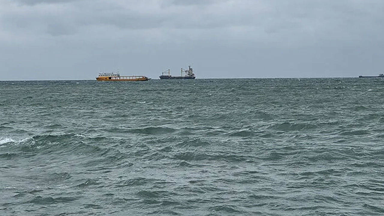 Tekirdağ Açıklarında 6 Şilep ve Tanker Bekliyor