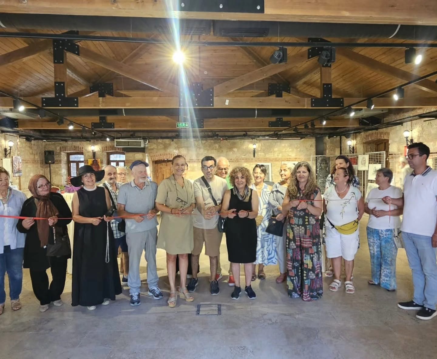 Fransa’dan Silivri’ye Uzanan Sanat Yolculuğu Oğuz Aral Sanat Galerisi’nde Başladı