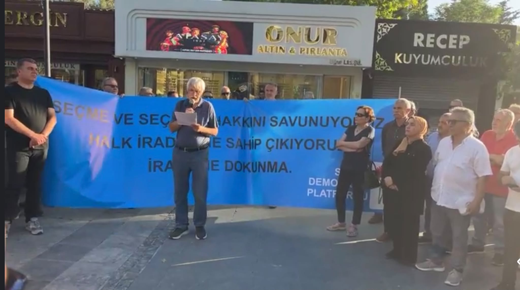 Silivri Demokrasi Platformu'ndan Basın Açıklaması: "Seçme ve Seçilme Hakkını Savunuyoruz"
