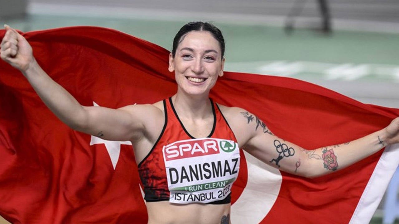 Tuğba Danışmaz, Avrupa Atletizm Şampiyonası'nda finale yükseldi